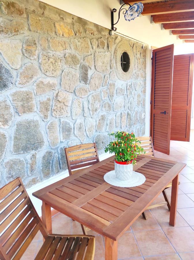 Holiday Home Mennulita Đảo Lipari Ngoại thất bức ảnh