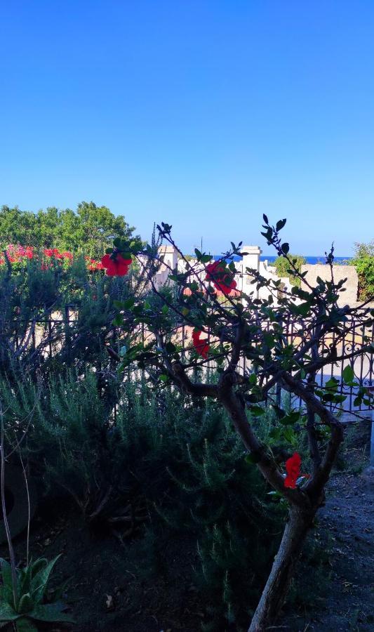 Holiday Home Mennulita Đảo Lipari Ngoại thất bức ảnh
