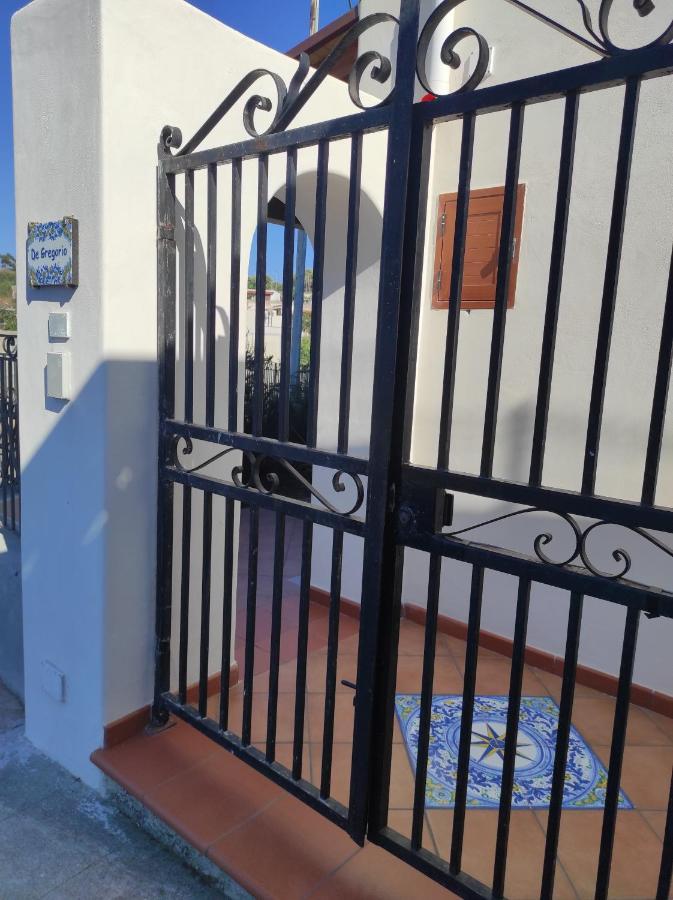 Holiday Home Mennulita Đảo Lipari Ngoại thất bức ảnh