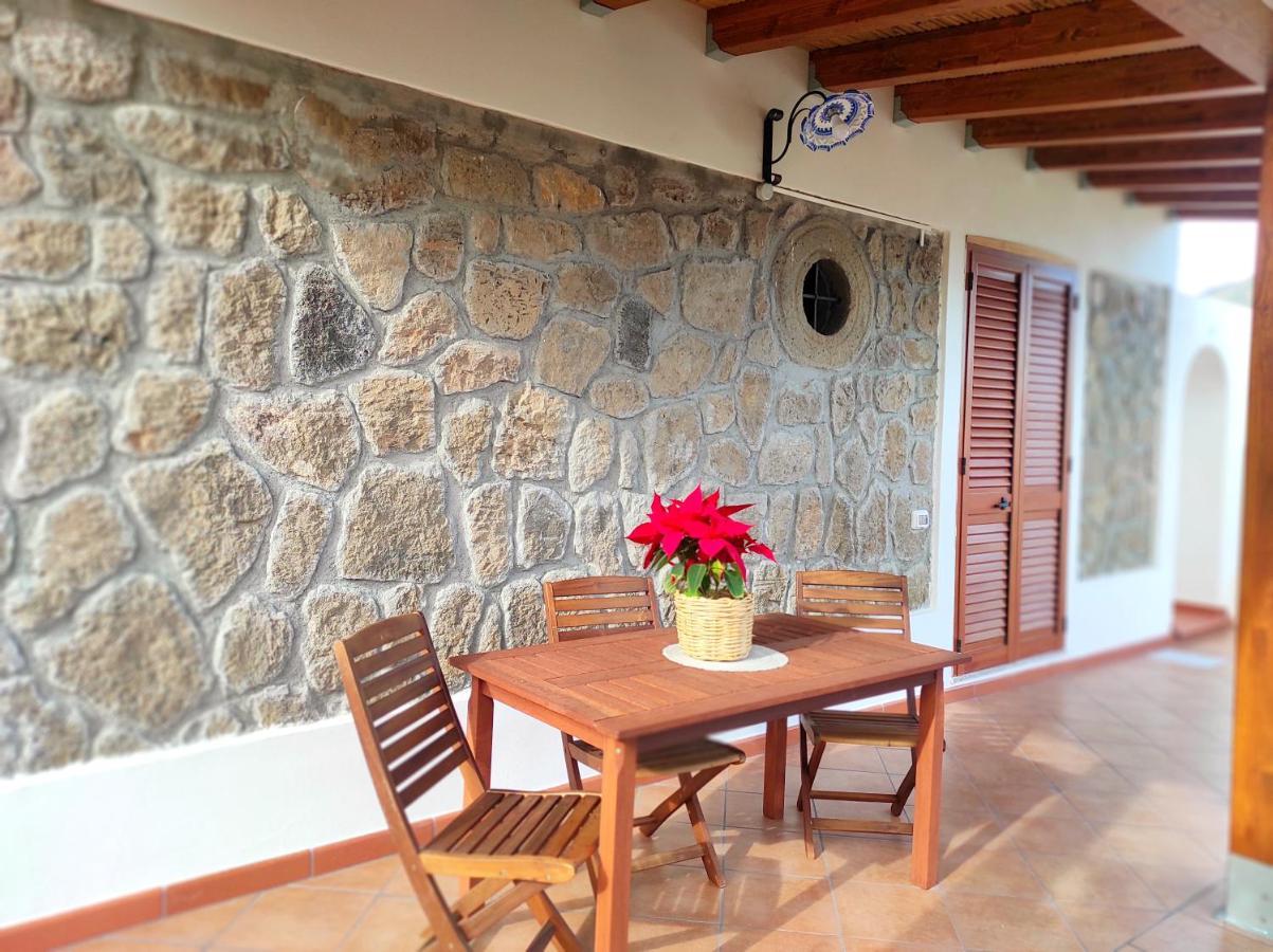 Holiday Home Mennulita Đảo Lipari Ngoại thất bức ảnh