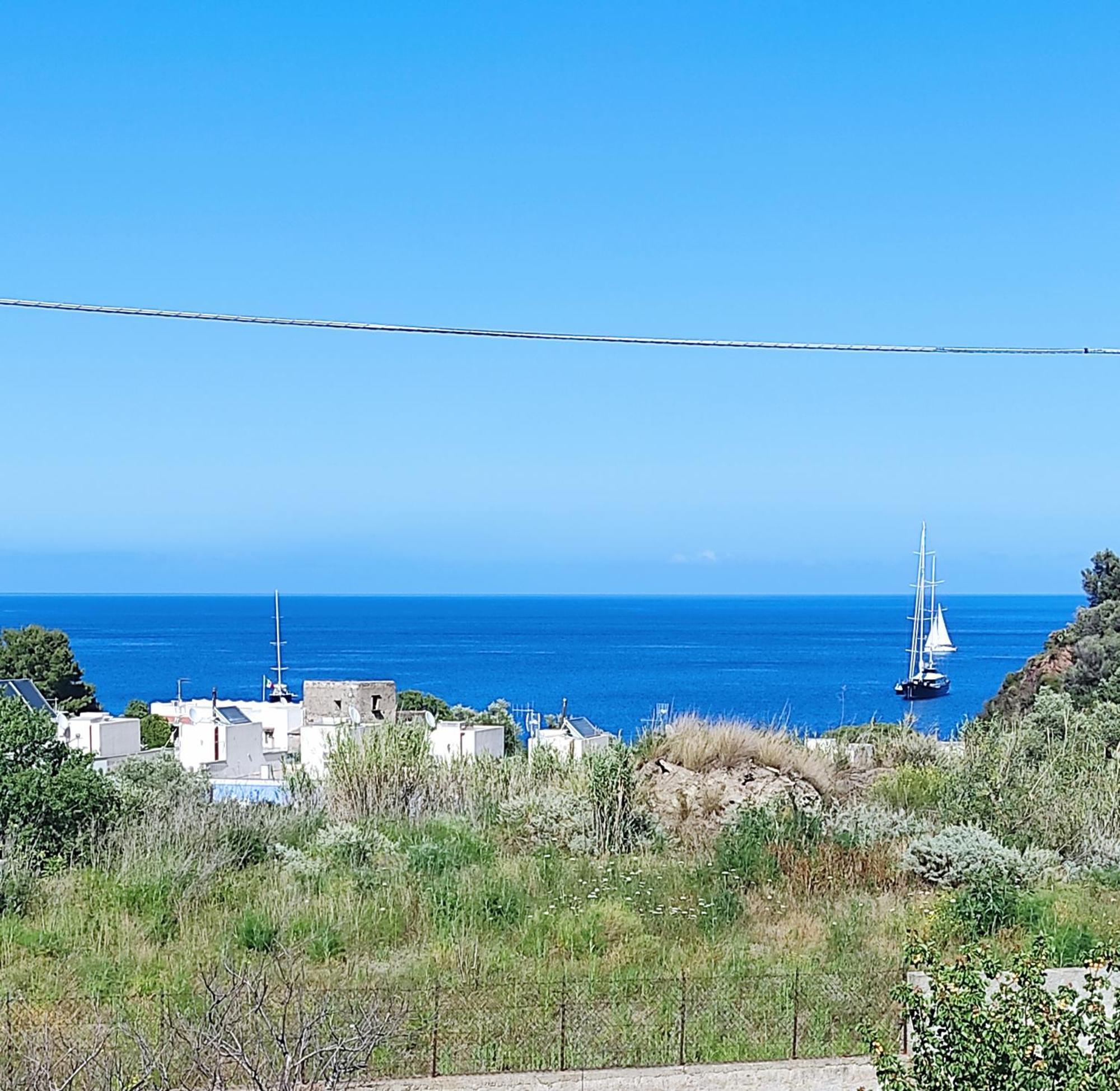 Holiday Home Mennulita Đảo Lipari Phòng bức ảnh