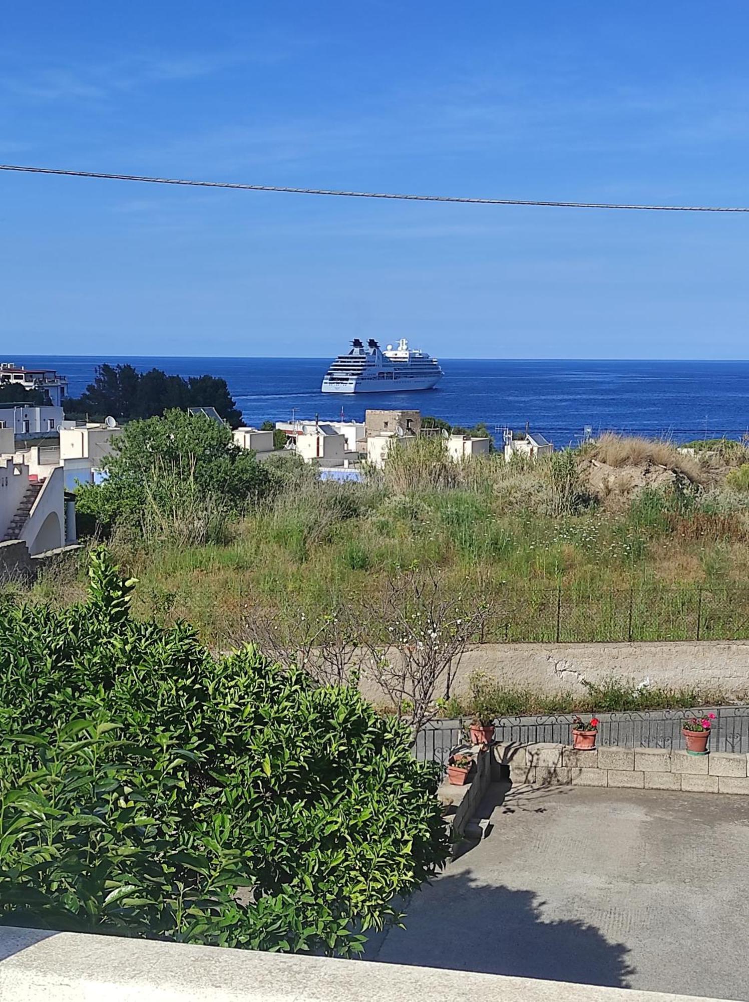 Holiday Home Mennulita Đảo Lipari Ngoại thất bức ảnh